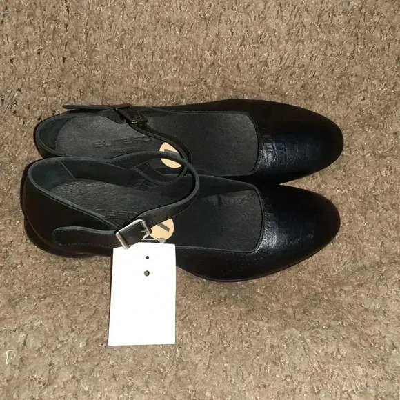 EUREKA-FILIPE SOUSA-Portugal-Black Leather Mary Janes-Funky Heels-Sz 7-NWOB - Picture 6 of 7